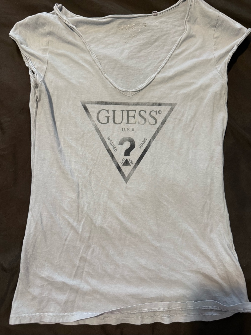 Guess White Short Sleeve V-Neck Logo Tee